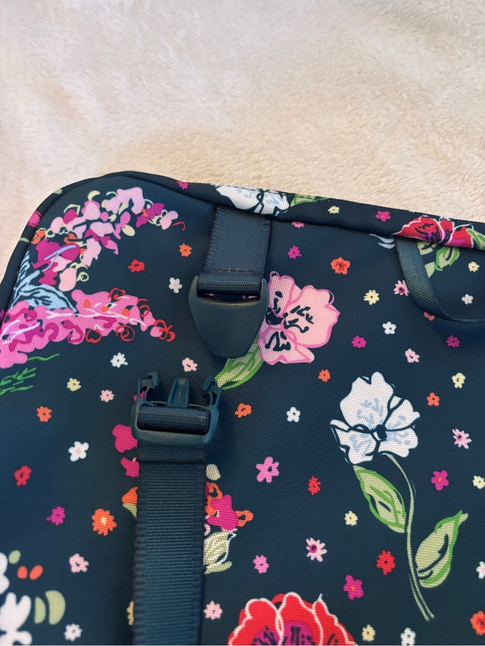 Vera Bradley Hanging Travel Organizer Toiletry Cosmetic Bag Floral - Picture 5 of 9